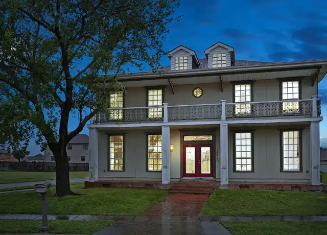 Property at 3820 Evangeline Dr, Chalmette, LA, 70043, 5 beds, 4 baths, [object Object]