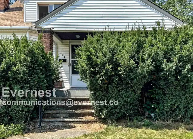Property at 792 E 232nd St, Euclid, OH, 44123, 4 beds, 2 baths, [object Object]