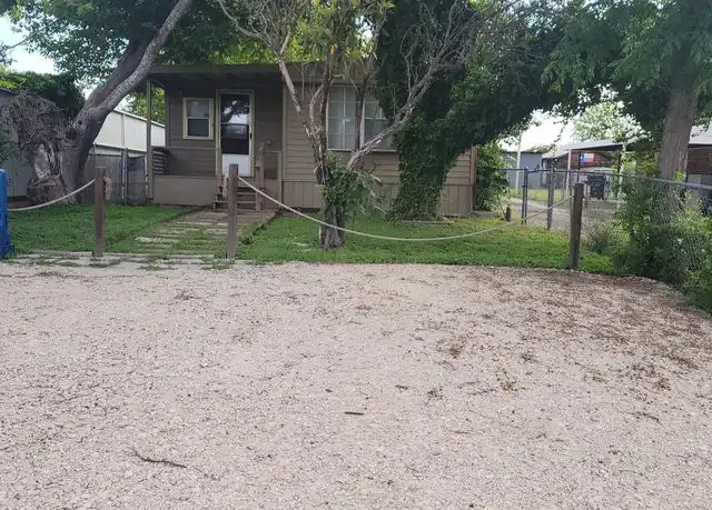 Property at 3120 Riverside Dr, Kerrville, TX, 78028, 3 beds, 2 baths, [object Object]