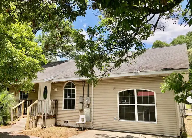 Property at 5740 9th St, Zephyrhills, FL, 33542, 3 beds, 1 bath, [object Object]