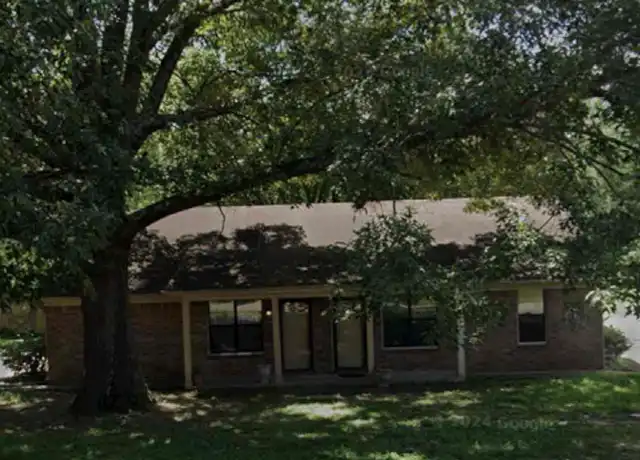 Property at 227 Patterson St, Paris, TN, 38242, 2 beds, 2 baths, [object Object]