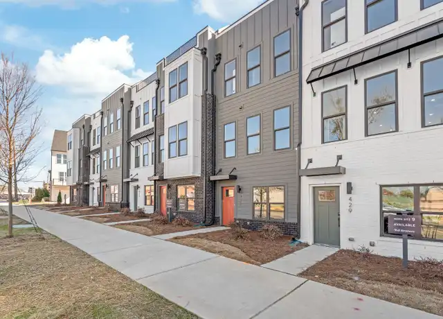 Property at 425 Blairhill Rd, Charlotte, NC, 28217, 3 beds, 2.5 baths, [object Object]