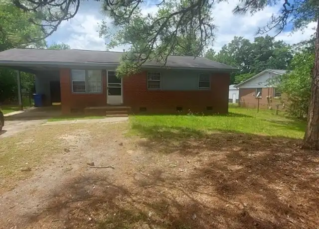 Property at 1822 Camelot Dr, Fayetteville, NC, 28304, 3 beds, 1 bath, [object Object]