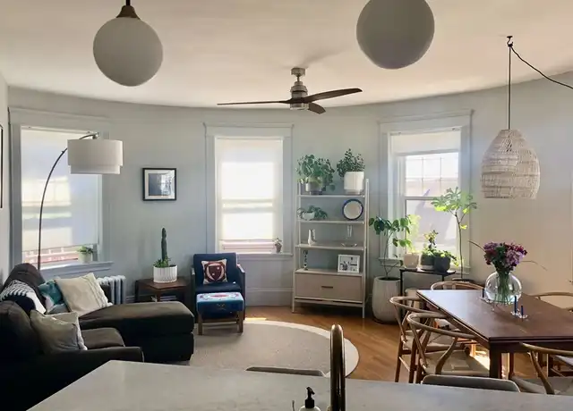 Property at 61 Quint Ave #7, Allston, MA, 02134, 2 beds, 1 bath, [object Object]