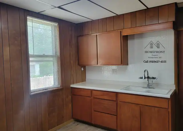 Property at 1527 N 12th St, Sheboygan, WI, 53081, 3 beds, 1 bath, [object Object]