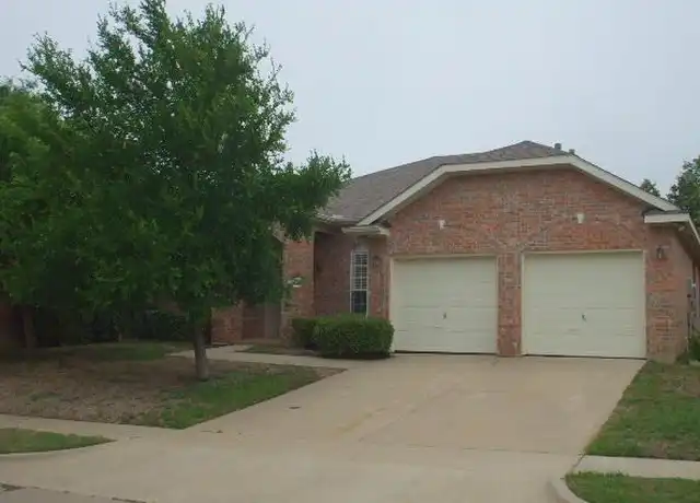 Property at 208 Lake Village Dr, McKinney, TX, 75071, 3 beds, 2 baths, [object Object]
