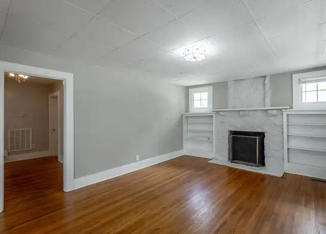 Property at 2509 E 4th St, Chattanooga, TN, 37404, 4 beds, 2 baths, [object Object]