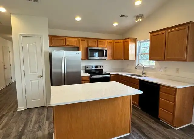 Property at 146 Springwood Ln, Mooresville, NC, 28117, 3 beds, 2 baths, [object Object]