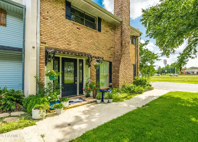 Property at 200 Dublin Cir Unit A, Lafayette, LA, 70506, 3 beds, 2.5 baths, [object Object]