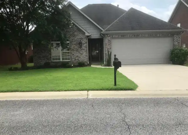 Property at 711 Greenbriar Dr, Northport, AL, 35473, 3 beds, 2 baths, [object Object]