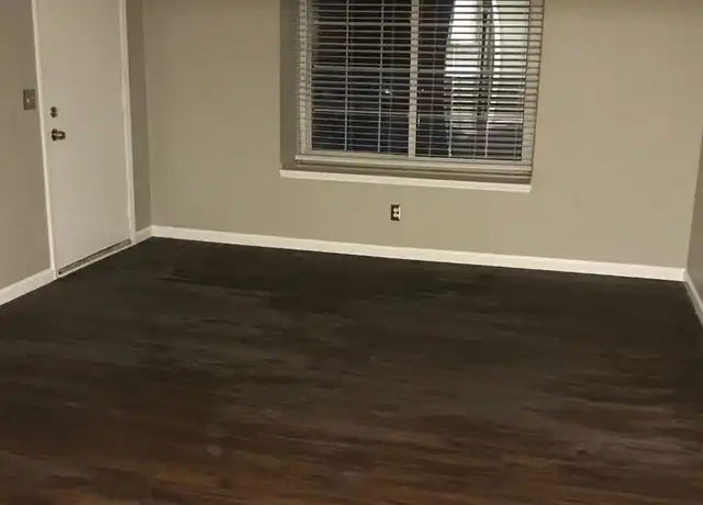 Property at 205 Trealout Dr Unit B-17, Fenton, MI, 48430, 2 beds, 1 bath, [object Object]