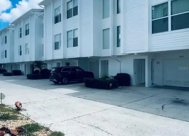 Property at 8238 Harborside Cir, Englewood, FL, 34224, 3 beds, 2 baths, [object Object]