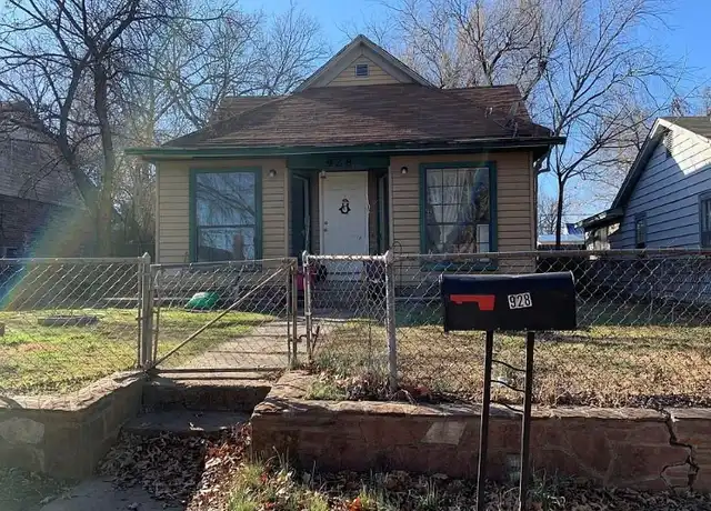 Property at 928 N Park Ave, Shawnee, OK, 74801, 3 beds, 1 bath, [object Object]