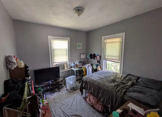 Property at 837 Fellsway Unit 2, Medford, MA, 02155, 3 beds, 1 bath, [object Object]