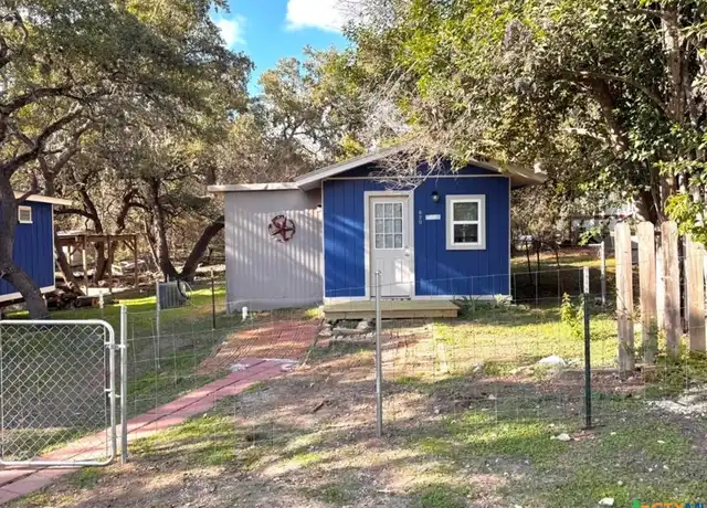 Property at 620 Scenic Run, Canyon Lake, TX, 78133, 1 bed, 1 bath, [object Object]