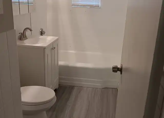 Property at 72 Folly Brook Blvd Unit 94-2, Wethersfield, CT, 06109, 2 beds, 1 bath, [object Object]