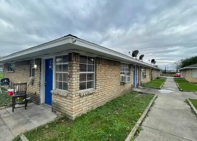 Property at 5602 Hirsch Rd, Houston, TX, 77026, 2 beds, 1 bath, [object Object]