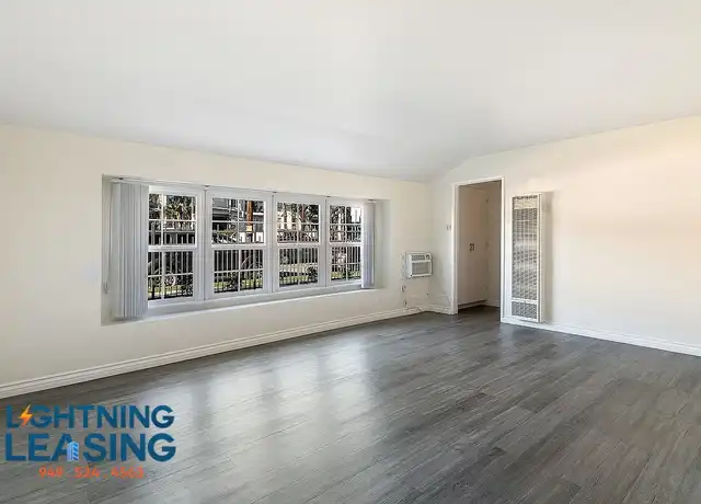 Property at 20325 Saticoy St Unit 10D, Winnetka, CA, 91306, 1 bed, 1 bath, [object Object]