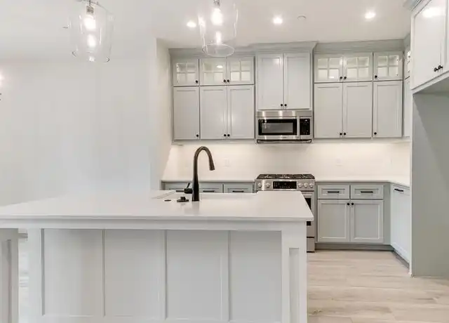 Property at 736 Harbor Town Dr, Edmond, OK, 73034, 3 beds, 2.5 baths, [object Object]