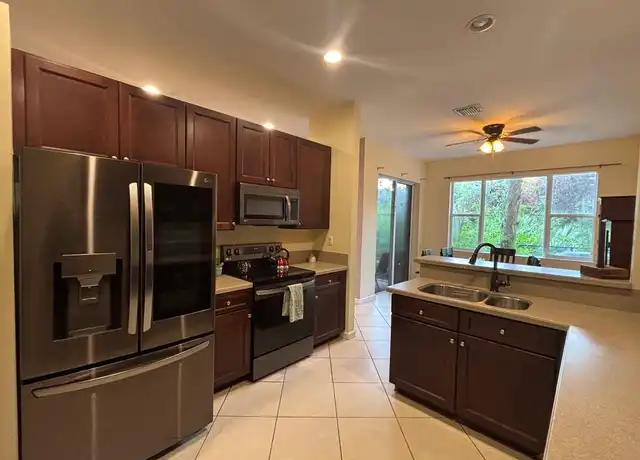 Property at 262 SW Walking Path Unit 262, Stuart, FL, 34997, 3 beds, 2.5 baths, [object Object]