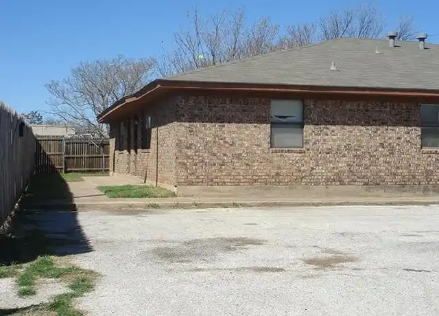 Property at 1250 Elm St Unit G, Abilene, TX, 79602, 2 beds, 1 bath, [object Object]