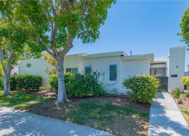 Property at 2206 Via Mariposa E Unit B, Laguna Woods, CA, 92637, 2 beds, 2 baths, [object Object]