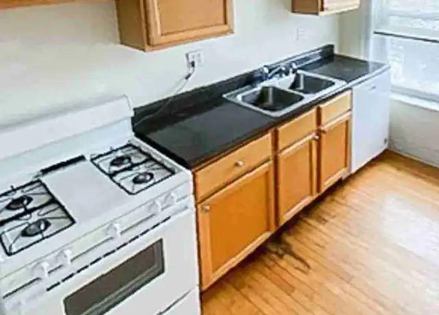 Property at 2010 W Foster Ave, Chicago, IL, 60625, 1 bed, 1 bath, [object Object]