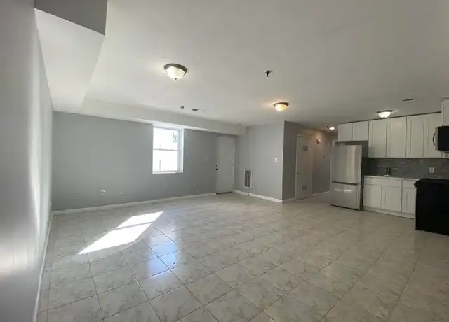 Property at 587 70th St Unit 1, Guttenberg, NJ, 07093, 1 bed, 1 bath, [object Object]