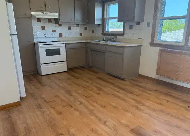Property at 5839 W 63rd St Unit 3-N, Chicago, IL, 60638, 2 beds, 1 bath, [object Object]