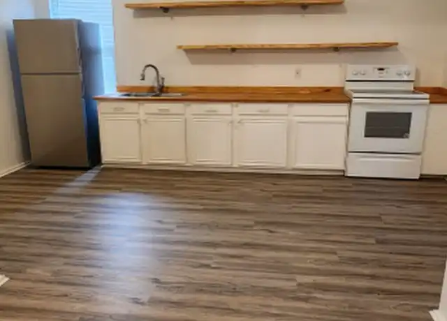 Property at 605 N 4th St Unit A, Orange, TX, 77630, 2 beds, 1 bath, [object Object]