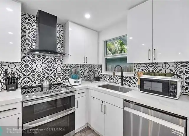 Property at 1010 NW 134th St, North Miami, FL, 33168, 3 beds, 2 baths, [object Object]