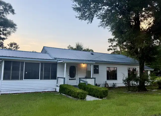 Property at 904 Mapoles St, Crestview, FL, 32536, 3 beds, 2.5 baths, [object Object]