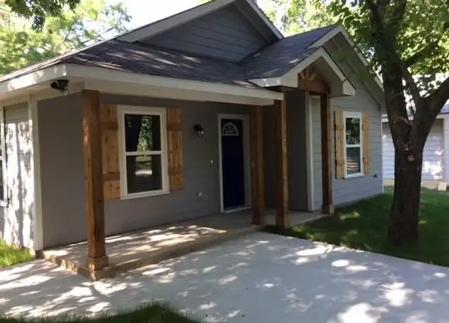 Property at 929 W Collins St, Denison, TX, 75020, 3 beds, 2 baths, [object Object]