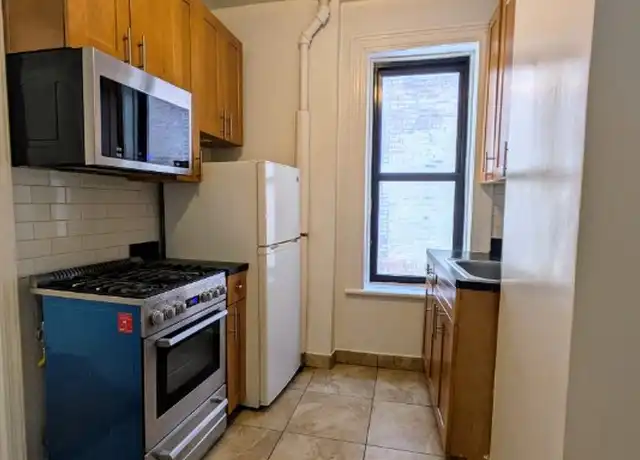 Property at 230 E 78th St Unit 3, New York, NY, 10075, 0 beds, 1 bath, [object Object]