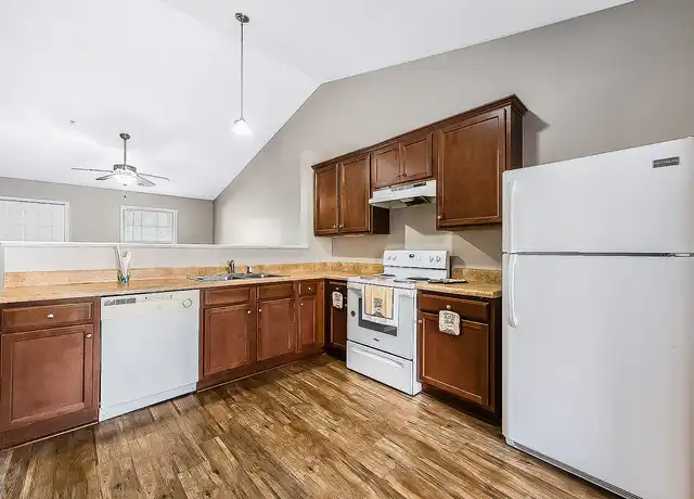 Property at Meadow Creek Townhomes - 609 Easy St, Concord, NC, 28027, 2 beds, 1-1.5 bath, [object Object]