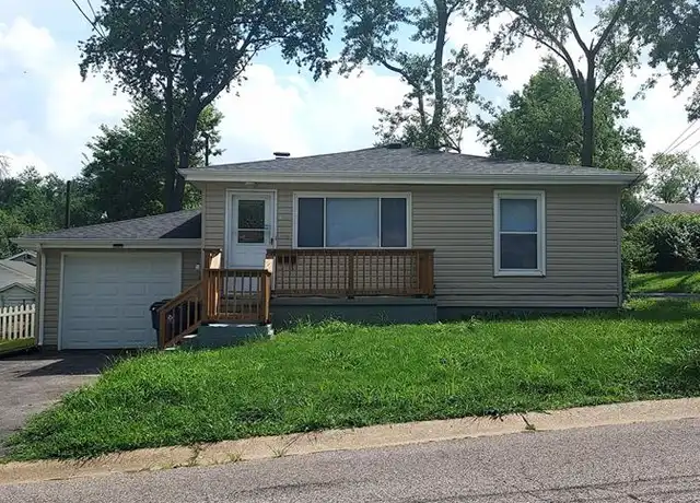 Property at 11006 Florence Ave, Saint Ann, MO, 63074, 3 beds, 1 bath, [object Object]