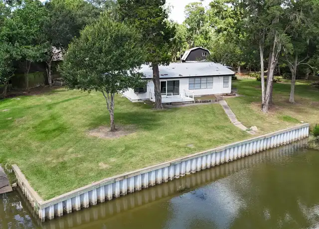 Property at 12305 Pine Oak Dr Unit A, Dickinson, TX, 77539, 3 beds, 2 baths, [object Object]