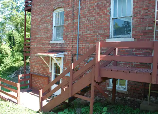 Property at 15 S High St Unit C, Athens, OH, 45701, 1 bed, 1 bath, [object Object]