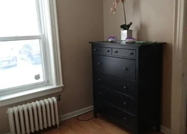 Property at 463 3rd St Unit 4, Niagara Falls, NY, 14301, 1 bed, 1 bath, [object Object]