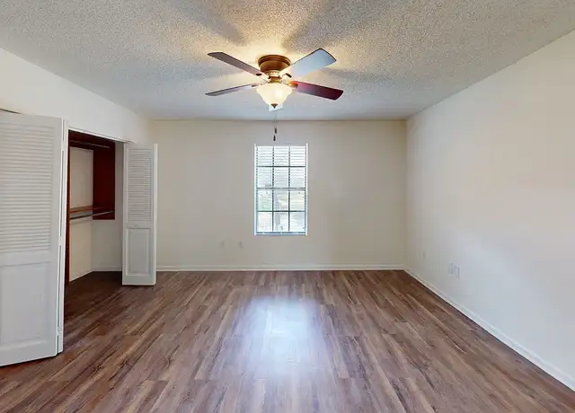 Photo of 14138 Monterey Pines Dr, Tampa, FL 33613
