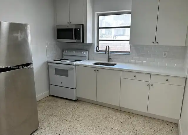 Property at 458 SW 9th St Unit 7, Miami, FL, 33130, 1 bed, 1 bath, [object Object]