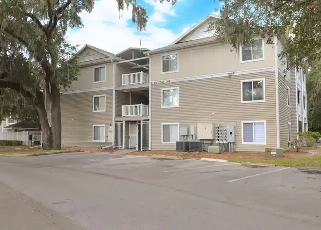 Property at 4000 SW 23rd St Unit 3- 302, Gainesville, FL, 32608, 1 bed, 1 bath, [object Object]