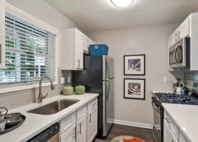 Property at Glen Lake - 6901 Glenlake Pkwy, Atlanta, GA, 30328, 1 bed, 1 bath, [object Object]