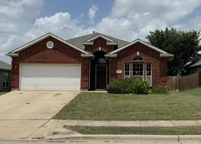 Property at 108 Creekside Dr, Sanger, TX, 76266, 3 beds, 2 baths, [object Object]