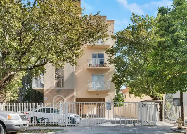 Property at 1349 SW 3rd St Apt 4, Miami, FL, 33135, 2 beds, 1 bath, [object Object]