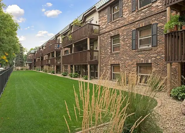 Property at Uptown Plaza - 2300 Pleasant Ave, Minneapolis, MN, 55404, 1 bed, 1 bath, [object Object]