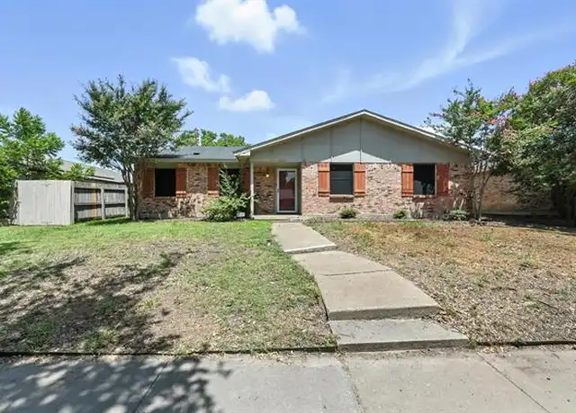 Property at 1827 Paxton Dr, Carrollton, TX, 75007, 3 beds, 2 baths, [object Object]