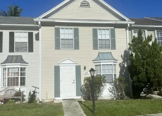 Property at 304 Georgian Park Dr, Jupiter, FL, 33458, 2 beds, 2.5 baths, [object Object]