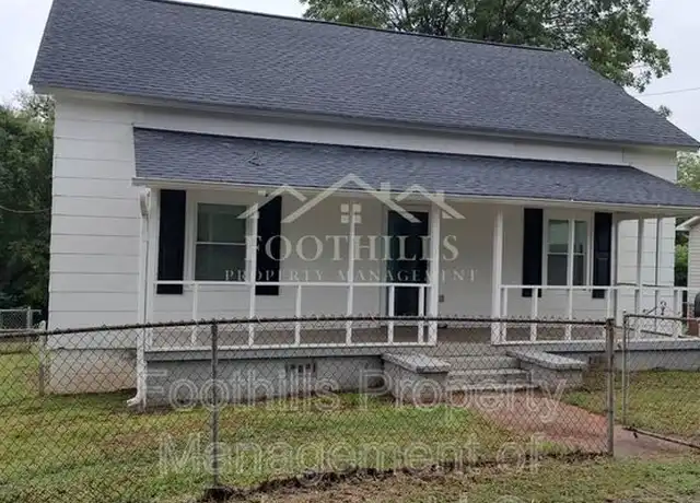 Property at 107 Bailey St, Anderson, SC, 29621, 2 beds, 1 bath, [object Object]
