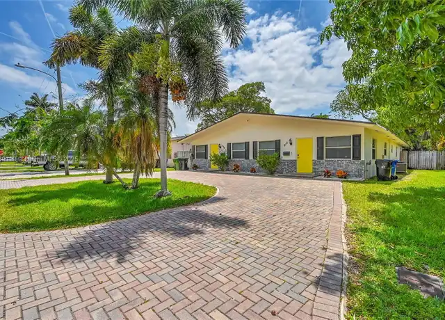 Property at 810 SW 12th Ct Unit 810, Fort Lauderdale, FL, 33315, 3 beds, 2 baths, [object Object]